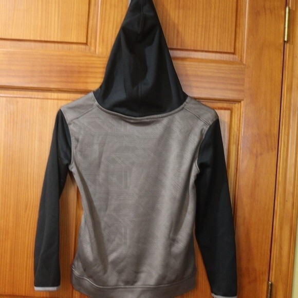 Reebok Chicago Blackhawks Youth Small Pullover Hoodie Face Off Collection - Picture 7 of 14